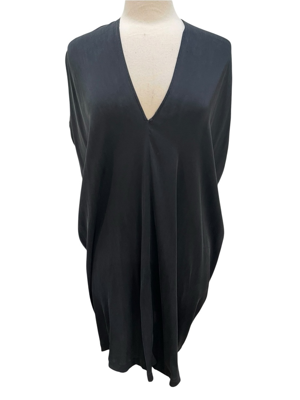 Vince Silk Cocoon Style Sleeveless V Neck Shift Dress  Black SZ L